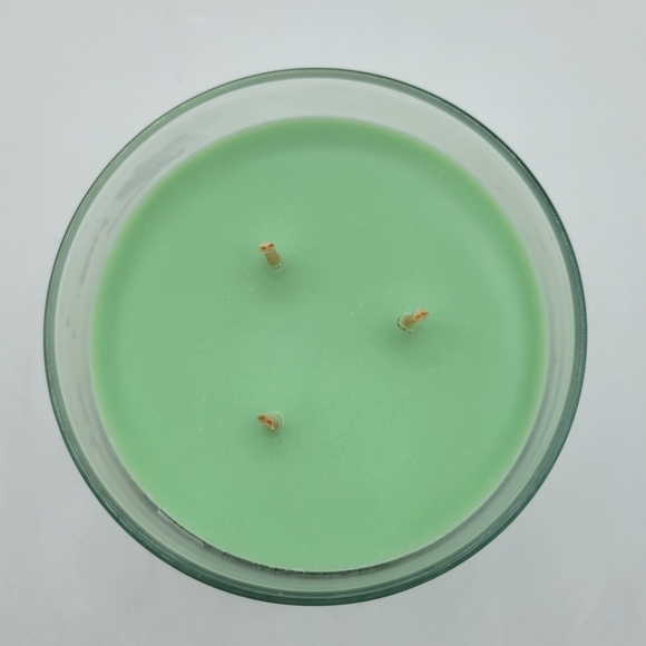 Bath & body works Mint Chocolate 3 wick CANDLE - Picture 2 of 4